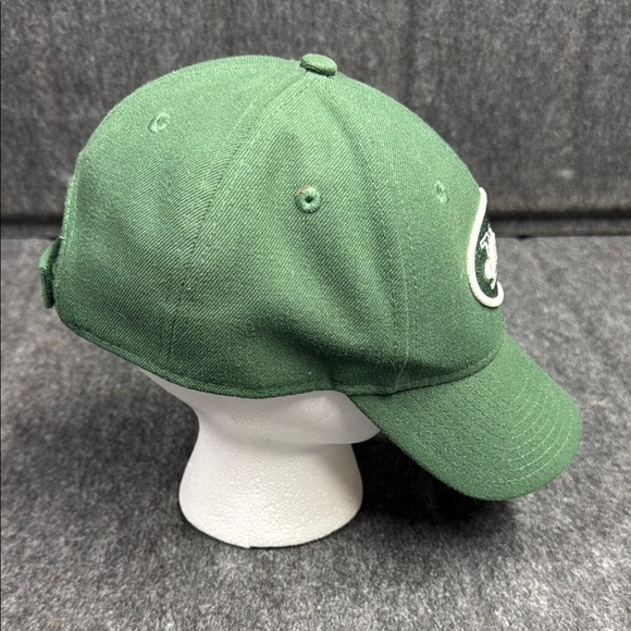 New Era Green 9FORTY Cap - Picture 5 of 10